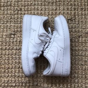 NIKE Air Force 1 ‘07